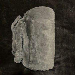 Unhide lil marshmallow throw